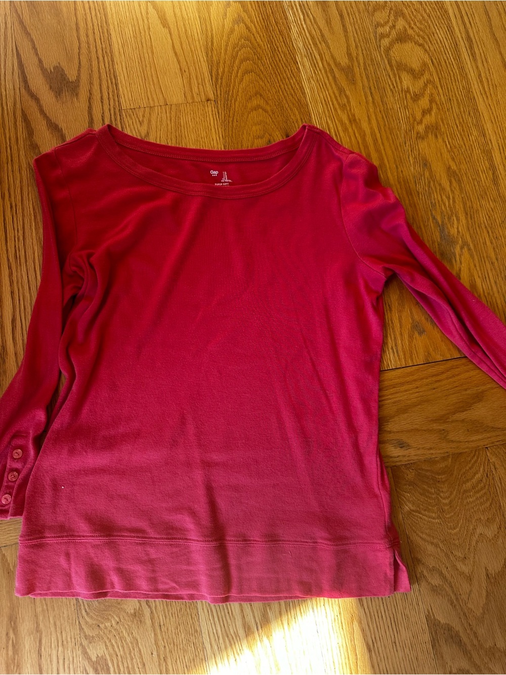 Women's 3/4 Sleeve Scoop Neck Top - coral  size s